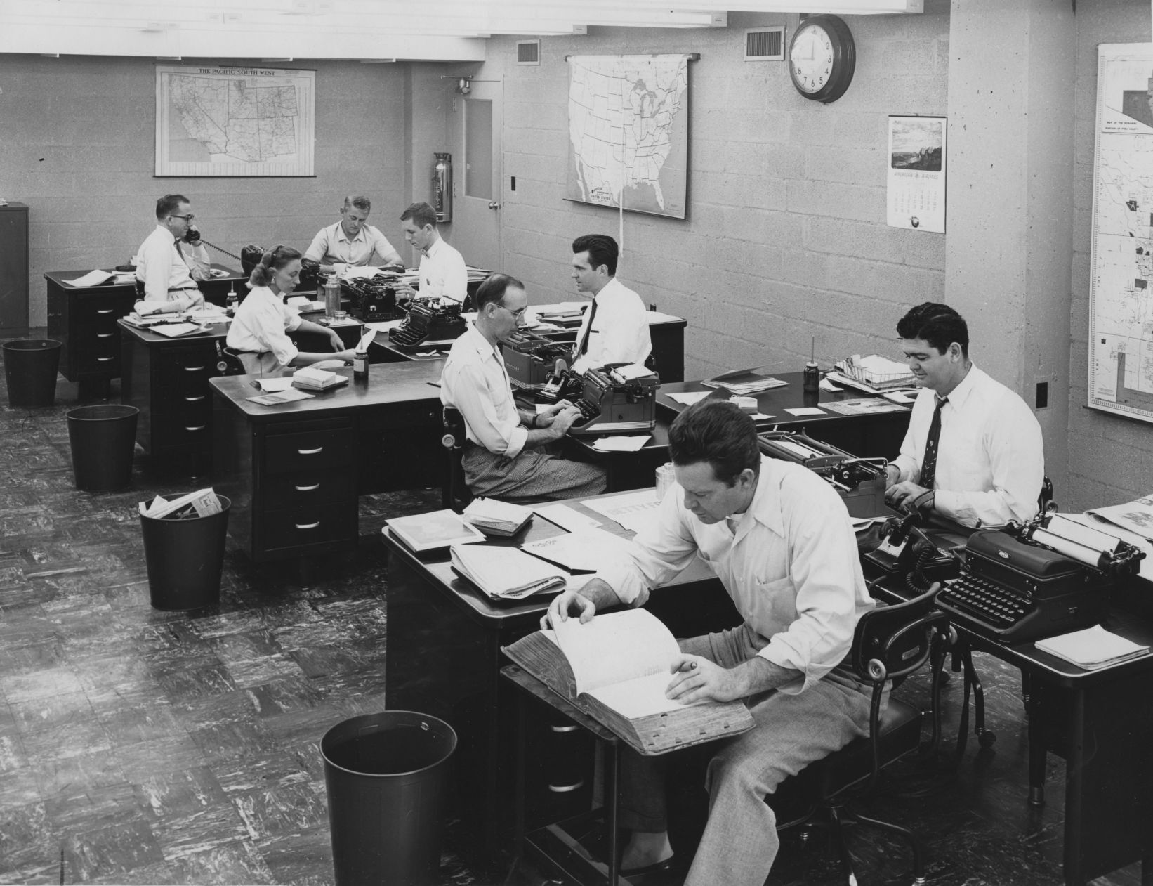 Tucson Citizen newsroom, 1954